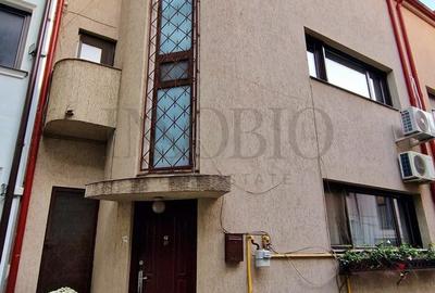 Casă individuală cu 5 camere în Moșilor