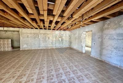 Casă sau Spatiu Dumbraveni langa DN E85 - 12
