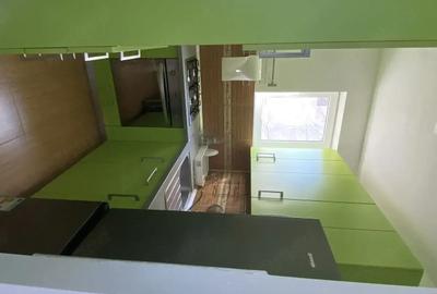 De închiriat Apartament 3 camere într-o vilă, zonă liniștită direct propietar - 8