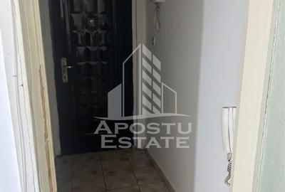 Apartamentul cu 2 camere, balcon, parter inalt, zona Sagului - 5