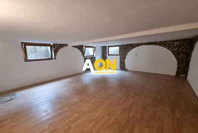 De vanzare casa 6 camere, S+P+M, 900mp teren, Cetate - 17