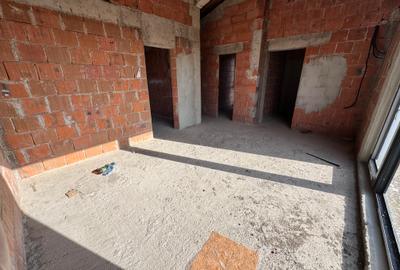 Casa P+2Et. 8 cam. Util 180mp. Teren 250mp. Pozitie stradala - 22