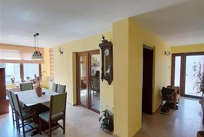 Vila  5 camere, teren 1500mp, zona linistita langa padure, cartier Primaverii, R - 4