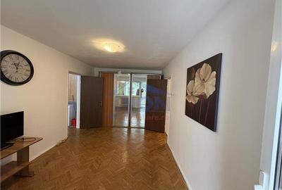 Obregia - Fantana Florilor,  bloc retras de la bulevard - 13