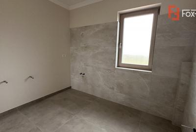 Duplex de vanzare cu 5 camere, despartit prin garaj, zona Giroc - 15