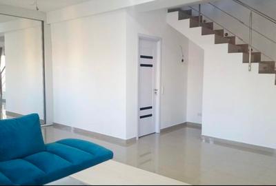 Închiriez vilă în Năvodari - 1