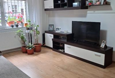Apartament cu 2 camere semidecomandat, mobilat în Inel II