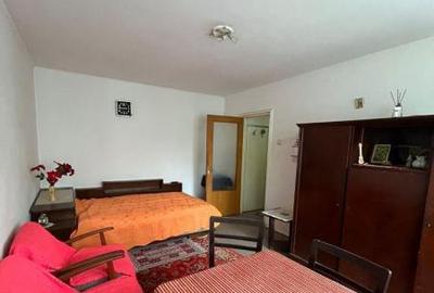 Garsoniera Alexandru Obregia/ Bloc Mixt - 1