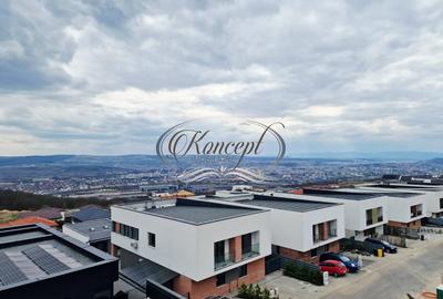 Duplex premium cu rooftop panoramic, in Voronet - 1