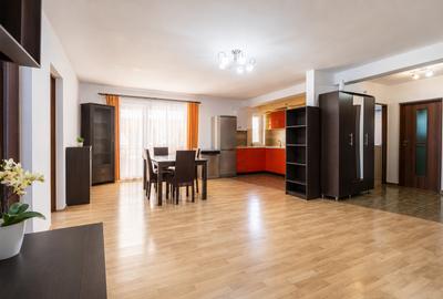 Comision 0% Apartament 4 camere cu terasa, bloc 2008, parcare si garaj, Bradet - 6