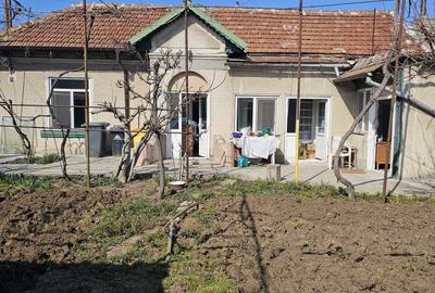 CASA 4 CAMERE - BRATIANU - 11