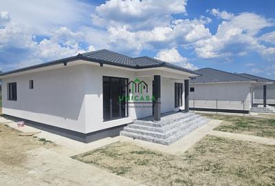 Casa Mihaesti/ 3 Camere - 4