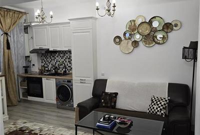Apartament cu 2 camere semidecomandat, mobilat în Central