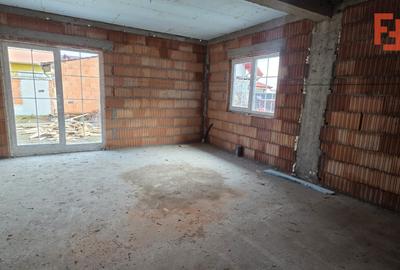 Duplex plan parter - langa Lidl Mosnita Noua - 10