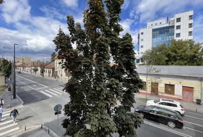 EXCLUSIVITATE. Apartament interbelic. Confort și eleganță. UMF - 1