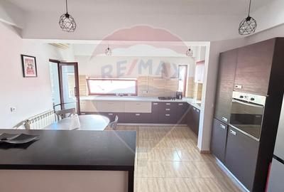 Inchiriere apartament zona Polona - 11
