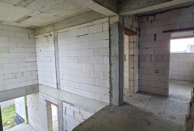 Valu lui Traian - casa P + 1, 6 camere, 336 mp s.u., 450 mp teren - 22