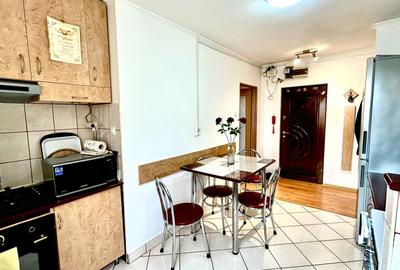 Apartament 3 camere, Dacia - 1