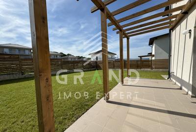 TOTUL NOU!Casa individuala,4 camere,3 BAI,TERASA,GARAJ,zona Dezmir - 25