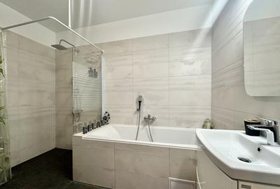 Inchiriere Apartament 2 camere, zona centrala - Scala Center, garaj - 12