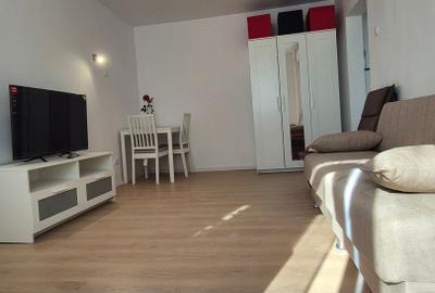 Apartament cu 2 camere decomandat în Tei