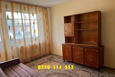 Apartament cu 2 camere semidecomandat în Calea Galați
