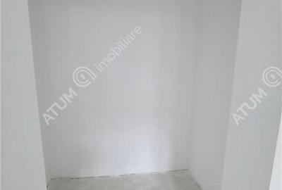 Casa individuala cu 4 camere si curte libera de 330 mp in Selimbar - 14