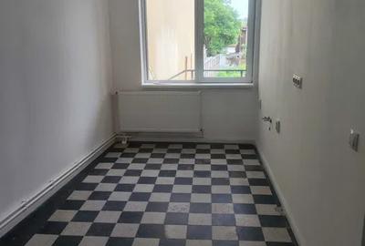 Spatiu in Vila de inchiriat , zona Centrala , 300 mp, 7 Parcari - 4