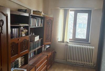 Ap 3 camere, Obor, conf 1 decomandat,  mobilat si utilat - 2