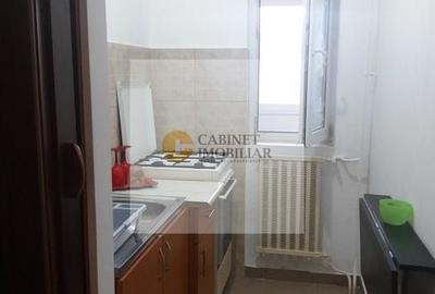 1 camera | 1984 | langa parc si Metrou Crangasi - 4