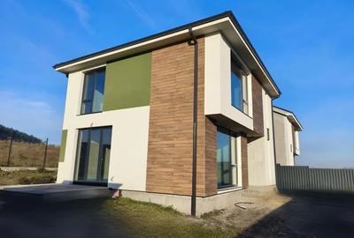 Casa modernă, construcție nouă Chinteni, Garaj - 2