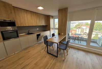 Apartament cu 2 camere semidecomandat, mobilat în Splaiul Independenței