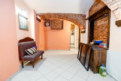 Spatiu comercial amenajat – central, str. Crisan - 8