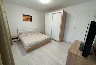 Apartament cu 3 camere decomandat, mobilat în Vitan