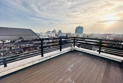 Apartament cu 3 camere decomandat în Primăverii