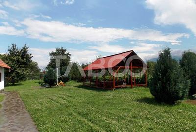 Pensiune de vanzare la cheie  13 camere  si teren 3000 mp - 7