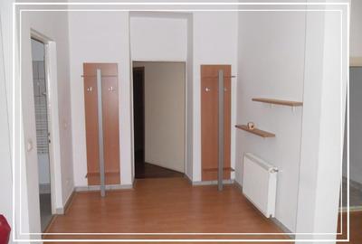 De vanzare zona central, Apartament 3 cam, priveliste panoramica Arad - 5