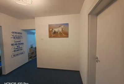 Apartament cu 5 camere în Unirii