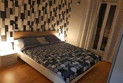 Apt 2 cam langa piscina si mall + loc parcare + 3 balcoane direct proprietar - 1