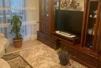 Apartament cu 4 camere, Etaj Intermediar, Burdujeni, 4c-967