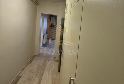 Apartament cu 2 camere decomandat | Piața Abator - 8