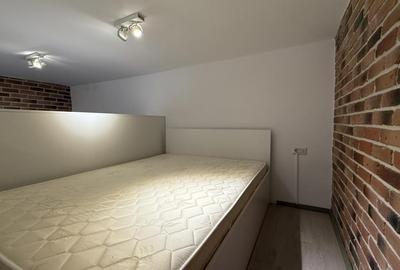 Apartament cu 2 camere decomandat, mobilat în Ultracentral