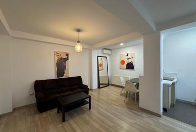 Apartament cu 3 camere semidecomandat, mobilat în Tătărași