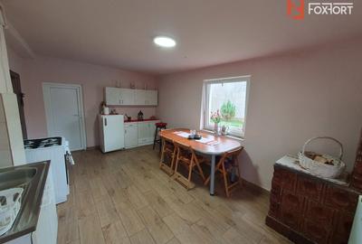 Oportunitate de investitie: 2 case total 8 camere si SAD - Freidorf - 35