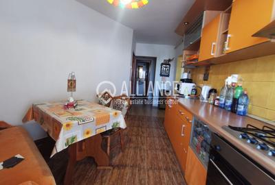 De vânzare apartament Zona Casa de Cultură, Bd. 1 Decembrie 1918 - 10