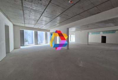 Spațiu comercial, 595 mp în Central