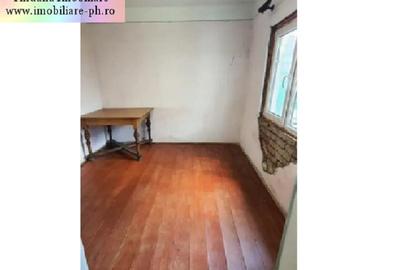 Casa de vanzare - str.Zidari-(Tarcau) - 12