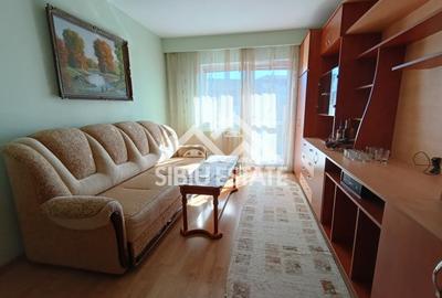 Apartament de vanzare cu 3 camere, decomandat -55 mp. balcon, pivnita - 21