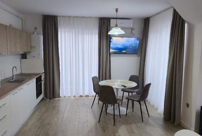 Apartament cu 2 camere semidecomandat, mobilat în Semicentral