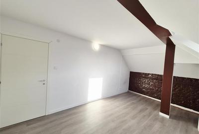Apartament cu 3 camere de vanzare - 6